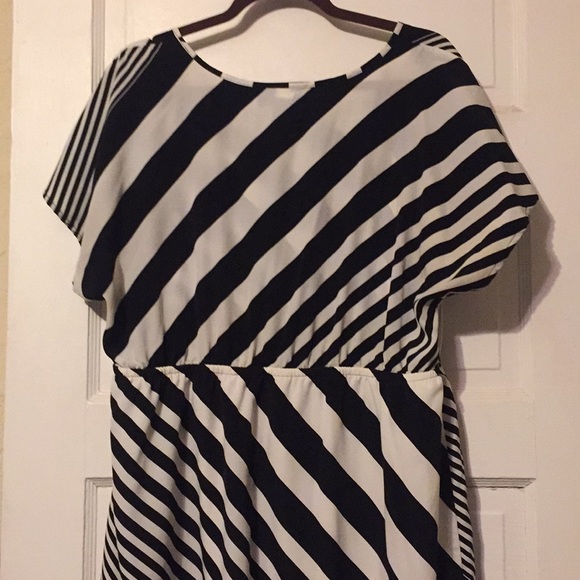 Lane Bryant 14/16 black and white dress lined - Picture 6 of 6